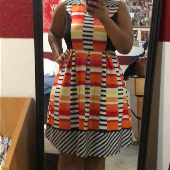 Lines - Picture 1 of 2